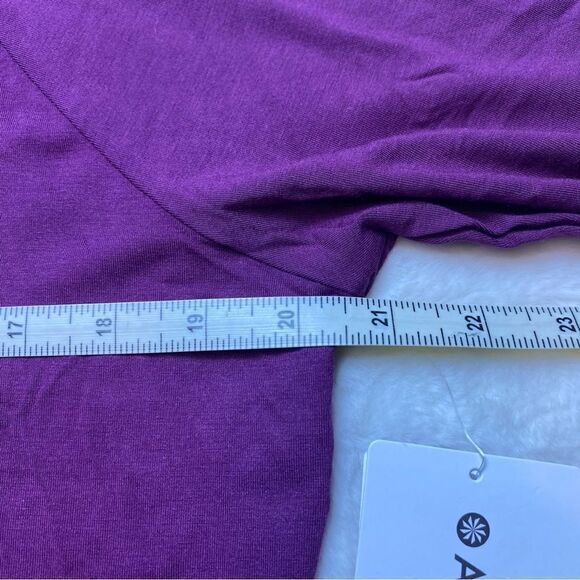 Athleta Purple Cold Shoulder Turtleneck New With Tags Size Medium - Picture 11 of 13